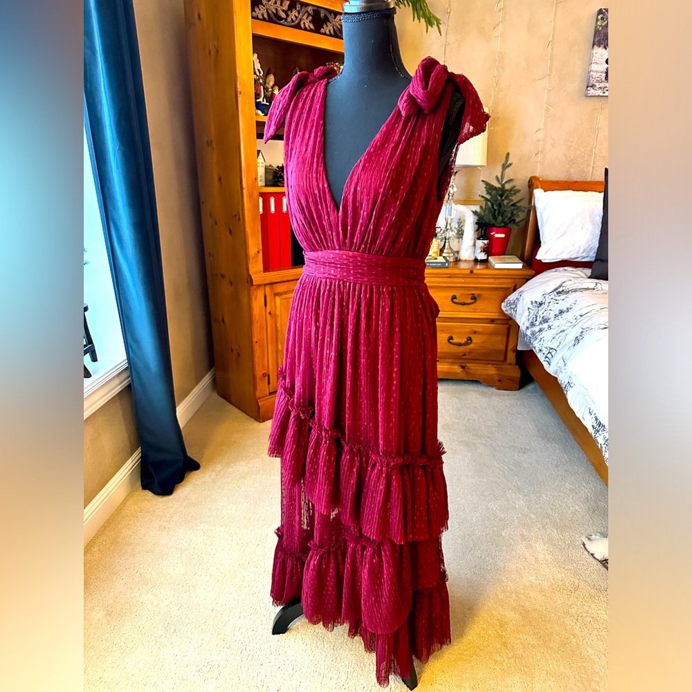 VICI tiered maxi dress SZ M